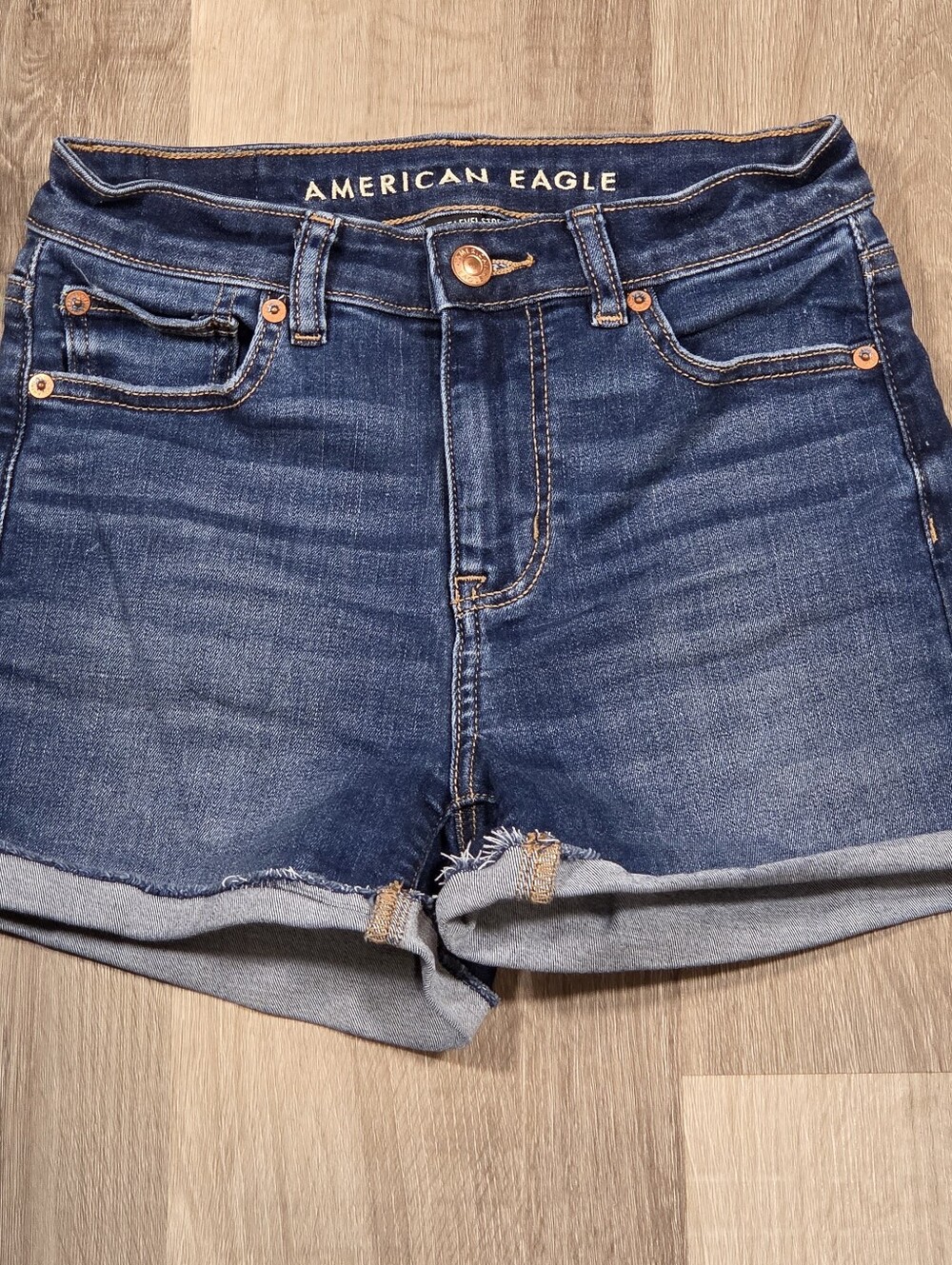 American Eagle Super Hi-Rise Shortie Distressed Denim Shorts Blue Sz 0
